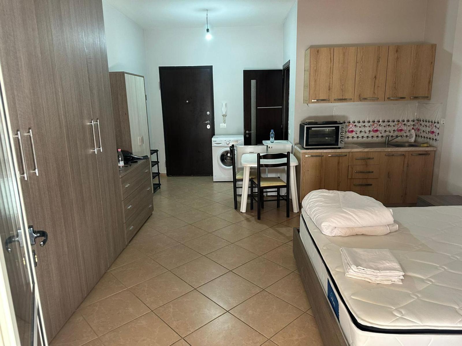Univers-al Apartament Wlora